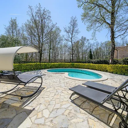 Villa In Banki With Private Pool Near Marea *