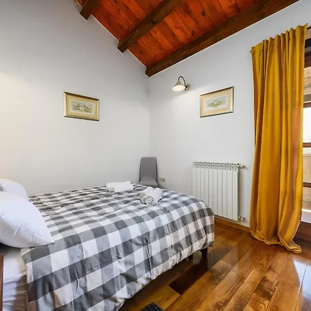 Villa In Banki With Private Pool Near Marea