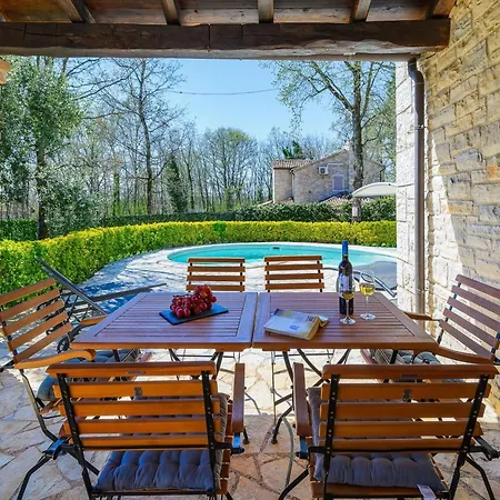 Villa In Banki With Private Pool Near Marea Rajki